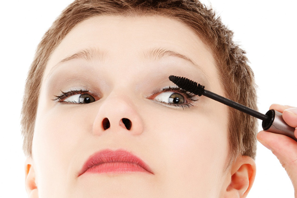 We should know our eyelash structure and choose mascara accordingly.